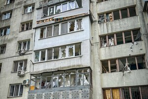 РФ атаковала Одессу дронами: обломки БпЛА упали на дом, пострадали люди РФ атаковала Одессу дронами: обломки БпЛА упали на дом, пострадали люди